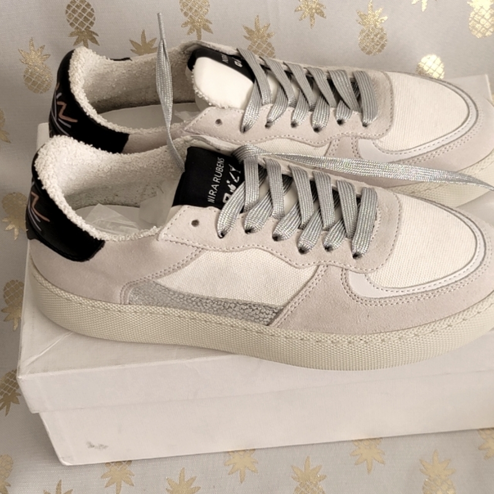 ❗️NIRA RUBENS SNEAKERS . UNISEX  ❗️